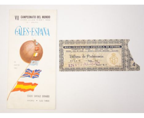 World Cup: A World Cup 1962 Qualification programme, Spain v. Wales (Espana v. Gales), 18th May 1961. Fold out programme in v