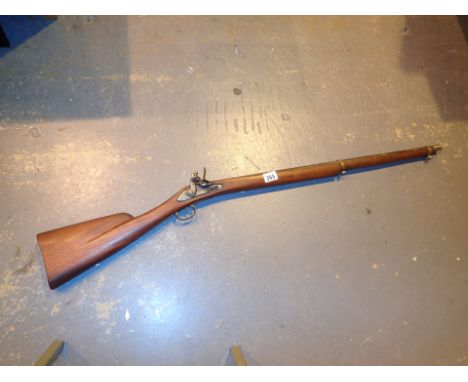 Antique Indian Army flintlock rifle  CONDITION REPORT: Postage and packaging = £35.00+VAT.