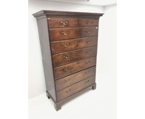Early 19th century mahogany chest on chest, projecting cornice, dentil frieze, two short and six long graduating drawers, sha