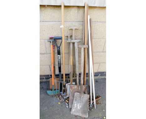 A quantity of garden tools, to include spades, garden forks, etc. 