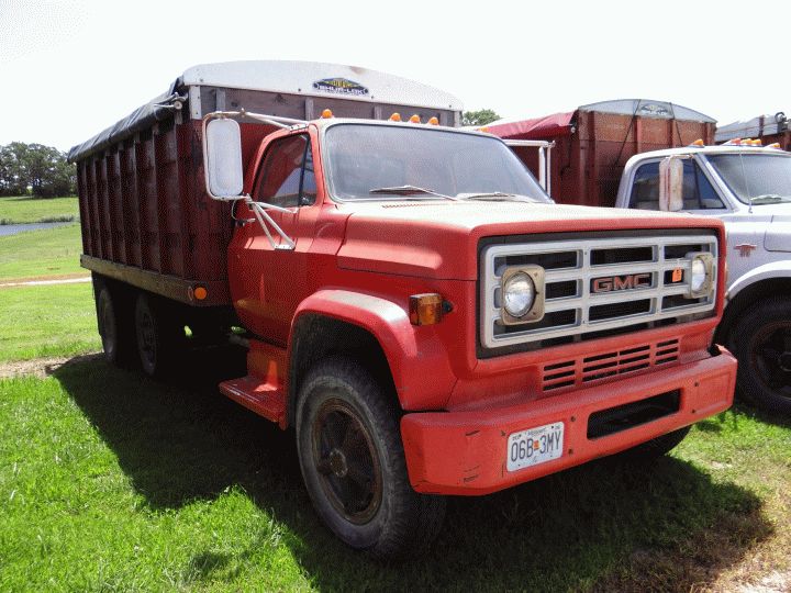 Lot: 155 -1973 GMC 6500 Grain Truck 53,372 miles, 16' Bed w/Hoist, Roll ...