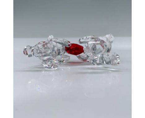 Adorable scene of two teddy bears sharing a bright siam heart. This item has its original box from The Lovlots collection. Bo