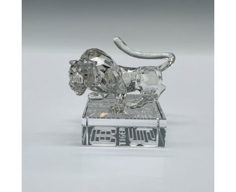 Associated with power and respect, the tiger is beautifully crafted in Silver Shade crystal with Moroda Sahara crystal eyes. 