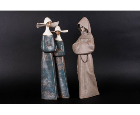 Lladro Gres Figure of a Couple of Nuns. Model Num.2075. Issued 1977, Height 13.75 Inches. Mint Condition with Box. 