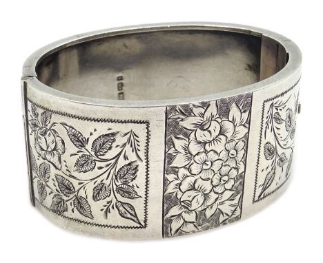 Victorian silver bangle, engraved floral decoration by Maurice Gratz & Co, Birmingham 1893 Condition Report & Further Details