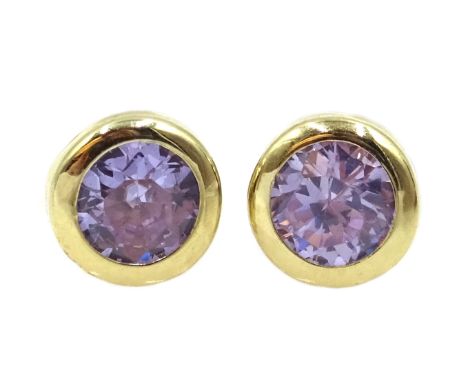 Pair of 9ct gold white amethyst stud earrings, stamped 375 Condition Report & Further Details Approx 0.8gm, diameter = 5mmCli