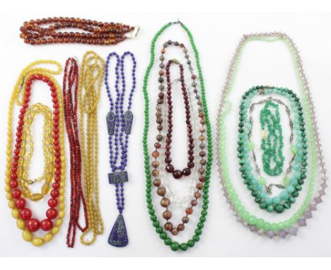 A collection of hardstone and glass bead necklaces to include malachite example, length approx 50cm, an agate example, plus o