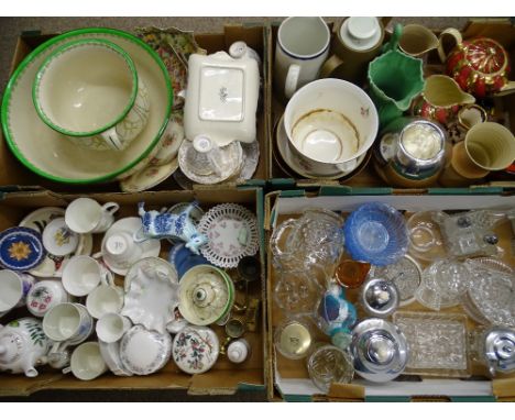 AN ARRAY OF COLLECTABLE POTTERY, PORCELAIN AND GLASSWARE including Chintz, Masons, Royal Worcester and Portmeirion with press