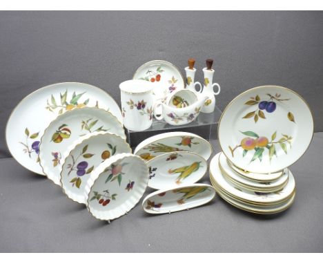 ROYAL WORCESTER EVESHAM DINNERWARE, twenty-four pieces