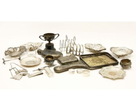 Miscellaneous silver, including a Victorian hip flask, pierced dishes, coin dish, etc