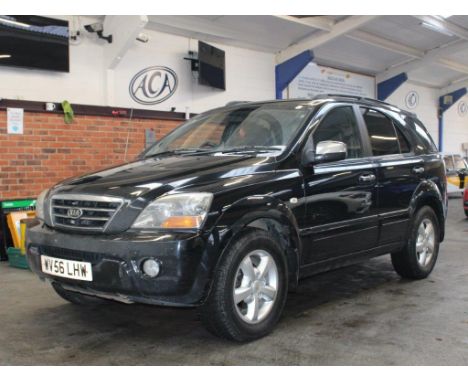 Make &amp; Model: Kia Sorento XTDate of Reg: WV56 LHWColour: Blackcc: 2497MoT: 31-07-2022Fuel Type: DIESELMileage: 116kTransm