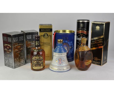 Glenfiddich Special Old Reserve, Chivas Regal, 12 years, (2) Johnnie Walker Black Label, 1.5l , Bells Whisky Special Edition 