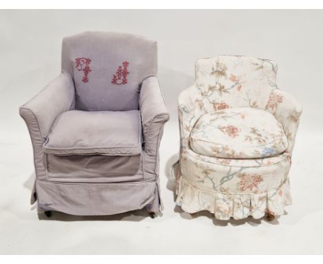 Early 20th century bedroom armchair&nbsp;with circular seat and cream floral patterned upholstery, on walnut cabriole legs, 7