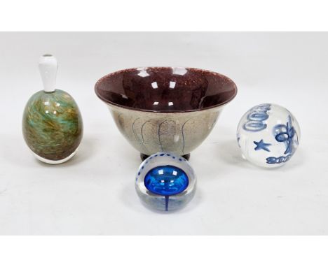 Studio glass footed bowl by Jeff Walker and Robin Smith for The Melting Pot Glassworks, signed to base, 10cm high, 17cm diame