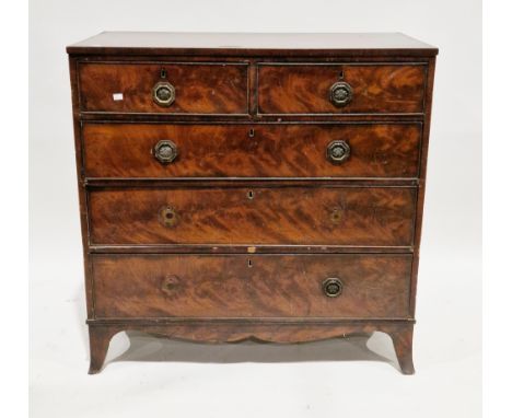 Early 19th century mahogany chest of drawers&nbsp;comprising two short and three long graduated cockbeaded drawers with octag