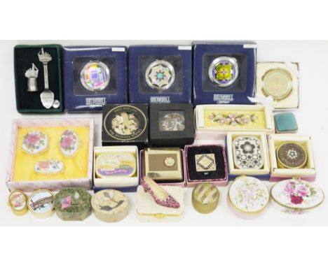 Large collection of trinkets and pill boxes including Crummles &amp; Co enamel, other enamel, boxed Shudehill giftware, ceram