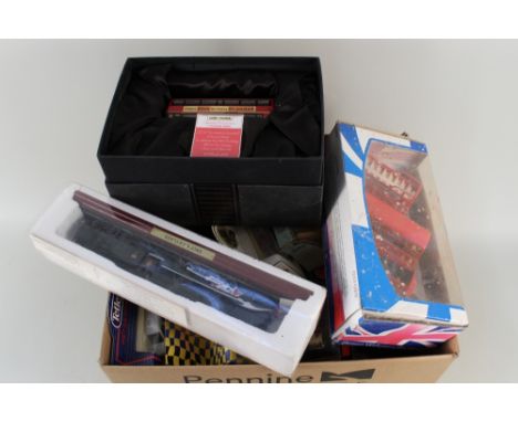 Boxed die cast models, Matchbox, Shell, Maisto, Burago etc