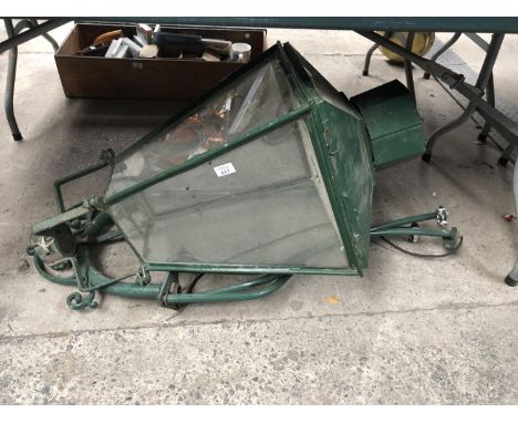 A LARGE VINTAGE GREEN PAINTED GARDEN HANGING LANTERN WITH METAL STAND 