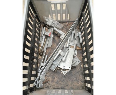 A QUANTITY OF HEAVY DUTY GATE HANGERS AND STRAPS 