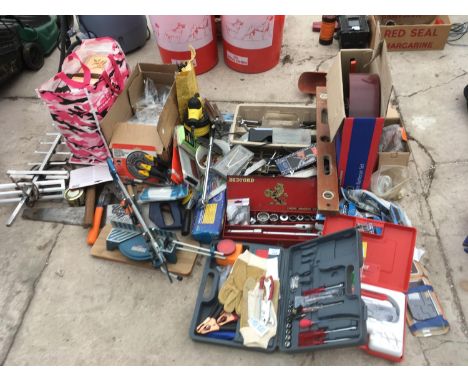 A LARGE QUANTITY OF ITEMS TO INCLUDE VARIOUS TOOLS, SPANNERS, SOLDER IRON, SCREW DRIVERS, BIDFORD WRENCH SET, BBQ ETC 