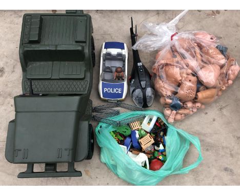 A VINTAGE 'ACTION MAN' JEEP, BAG OF MIXED DOLL PARTS AND BAG OF 'PLAYMOBIL' TOYS ETC (QTY) 