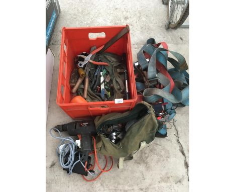 MIXED TOOLS AND BAGS, RATCHET STRAPS AND A BLACK AND DECKER DRILL IN WORKING ORDER 