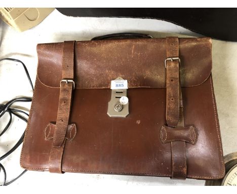 A VINTAGE LEATHER BRIEFCASE 