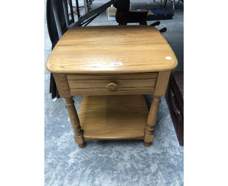 AN 'ERCOL' LIGHT ELM SIDE TABLE / BEDSIDE CHEST OF DRAWERS, GOLD STAMP TO SIDE 