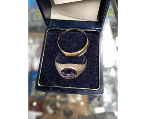 A LADIES 9CT YELLOW GOLD RING WITH HALLMARKED SILVER, POSSIBLY BLUE JOHN STONE, RING (2) 