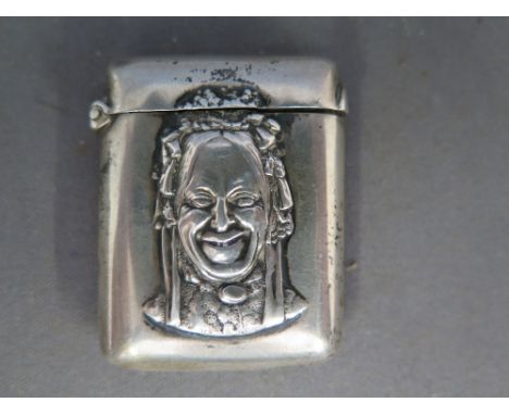 A silver Vesta - with embossed portrait decoration, hallmarked for Walker and Hall 1895