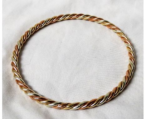 375CT GOLD TWIN COLOUR BANGLE 18.27G 