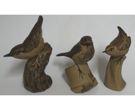 POOLE POTTERY 3 GARDEN BIRDS TO TREE STUMPS 