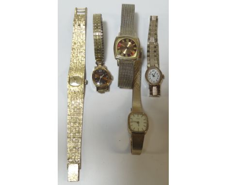 5 LADIES WRISTWATCHES ON BRACELET STRAPS - CORVETTE, SEKONDA & TIMEX 