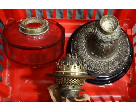 VICTORIAN CRANBERRY COLUMN OIL LAMP 
