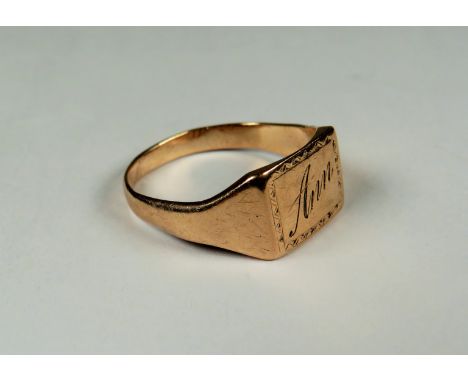 9ct Yellow Gold Signet ring, etched 'Ann' to the face.  Finger size 'M'    2.5g