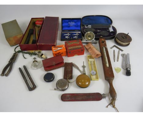 Mixed collectables lot including medical instruments, vintage yo-yo etc.