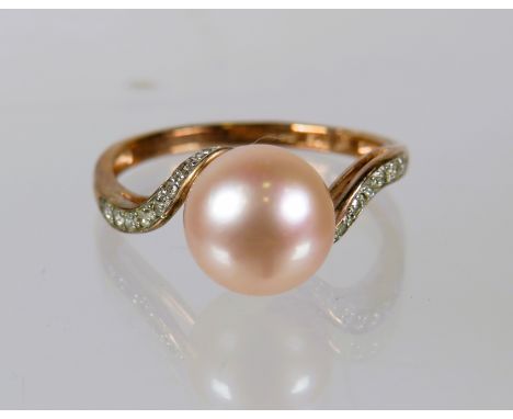 9ct Yellow Gold Ring set with an 8mm Pearl, Diamonds to shoulders.    Finger size 'O'   2.2g