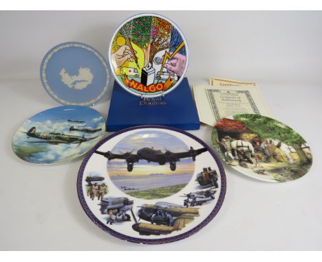 Selection of collectors plates Royal Doulton, Wedgwood, Royal Worcester and Coalport.