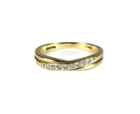 9ct Yellow Gold Multi Diamond set ring,  Finger size 'N-5'  2.2g  approx 0.10pts Diamonds. See phtosk