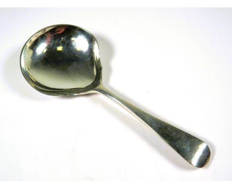 Solid Silver Caddy Spoon Hallmarked for London 1874 by Steven Smith. See photos for detailed description.   Weight 21.8g