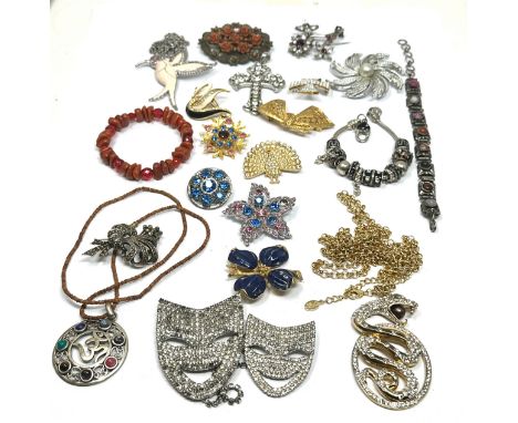 selection of 20 vintage &amp; later costume jewellery