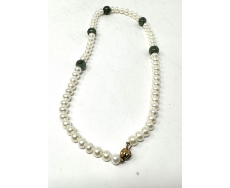 9ct gold cultured pearl, quartz necklace (38.6g)