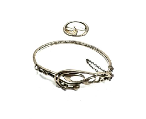Silver bangle and brooch by maker Ola Gorie (15g)