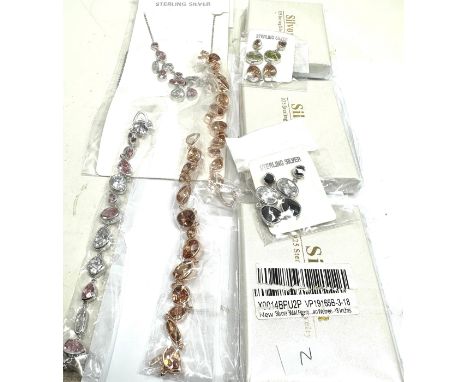 A collection of silver shop stock jewellery (379g)