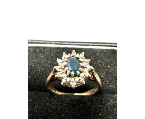 9ct gold diamond &amp; sapphire oval cluster ring (2.4g)