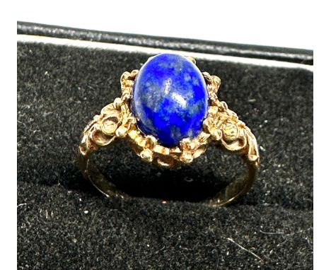 9ct gold lapis lazuli single stone ring (2.7g)