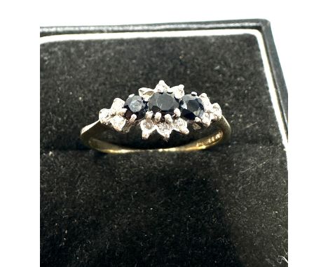 9ct gold vintage diamond and sapphire set cluster ring (1.9g)