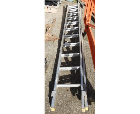 Extending Aluminium Ladder 