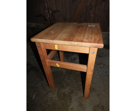 Small Pine Lamp Table 