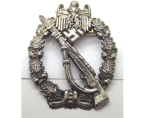 German re-enactment Infantry Assault award. P&amp;P Group 1 (£14+VAT for the first lot and £1+VAT for subsequent lots) 